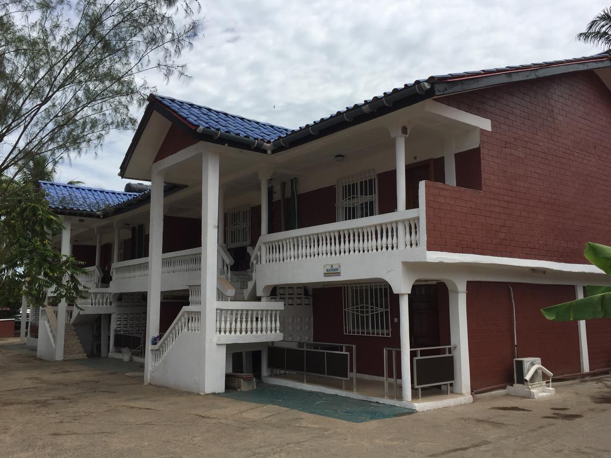 The Family Kingdom Resort ฟรีทาวน์ ภายนอก รูปภาพ