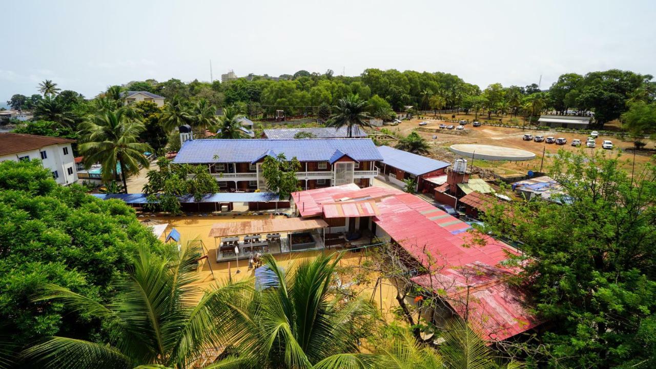 The Family Kingdom Resort ฟรีทาวน์ ภายนอก รูปภาพ