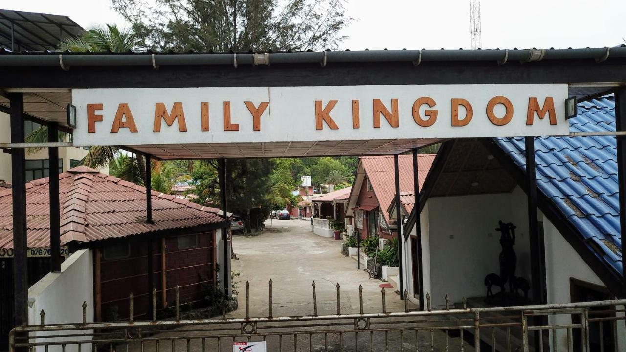 The Family Kingdom Resort ฟรีทาวน์ ภายนอก รูปภาพ