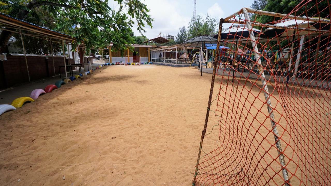 The Family Kingdom Resort ฟรีทาวน์ ภายนอก รูปภาพ